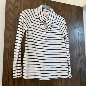 Lilly Pulitzer pullover - EUC